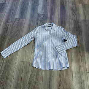 Eddie Bauer Women's White and Purple Striped Fitted Button-Down Shirt